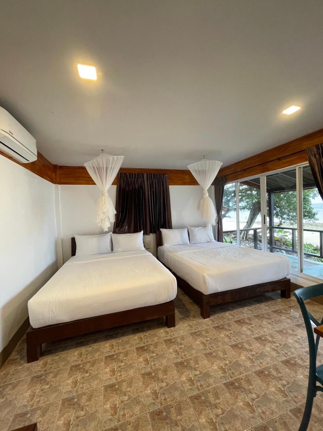Phi Phi Private Beach Resort Bagian luar foto